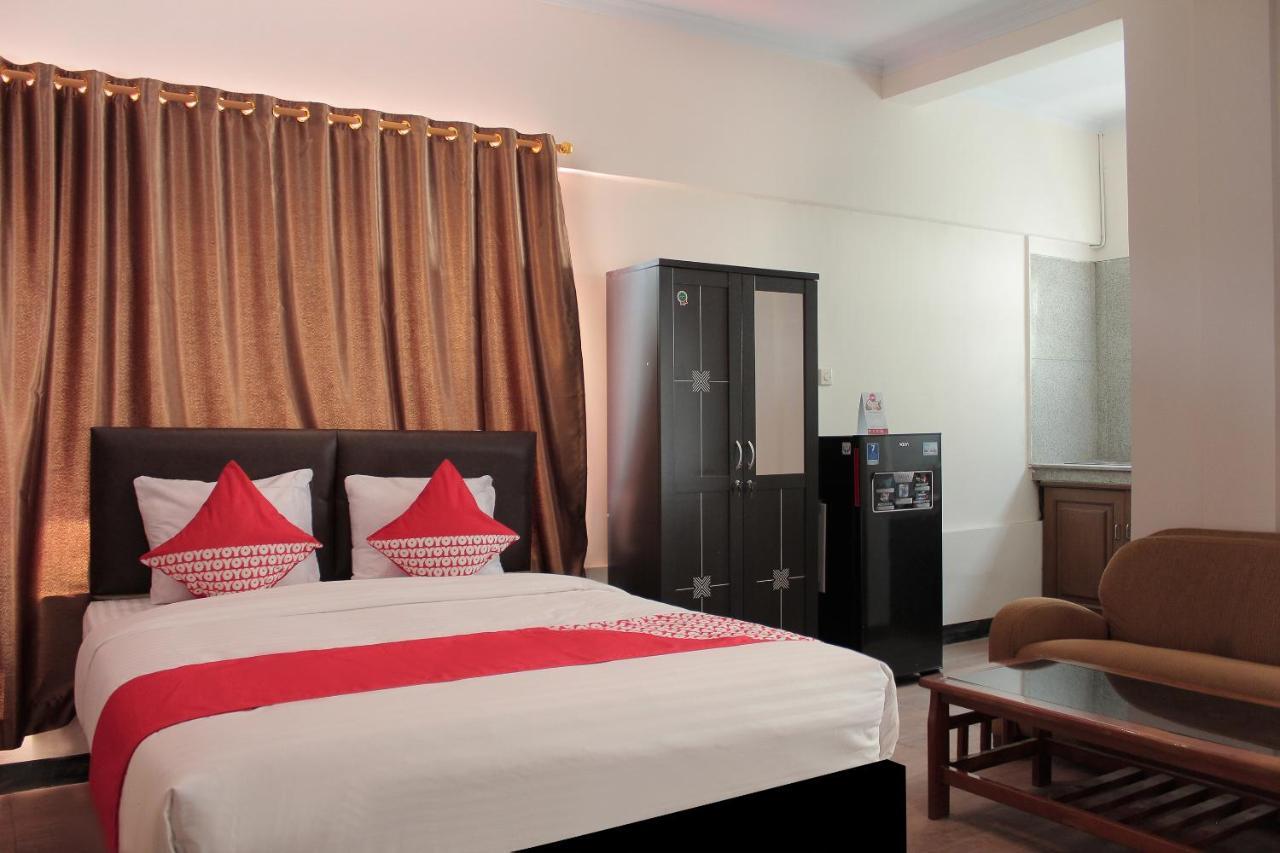 Oyo 222 M@Jayakarta Hotel Buitenkant foto